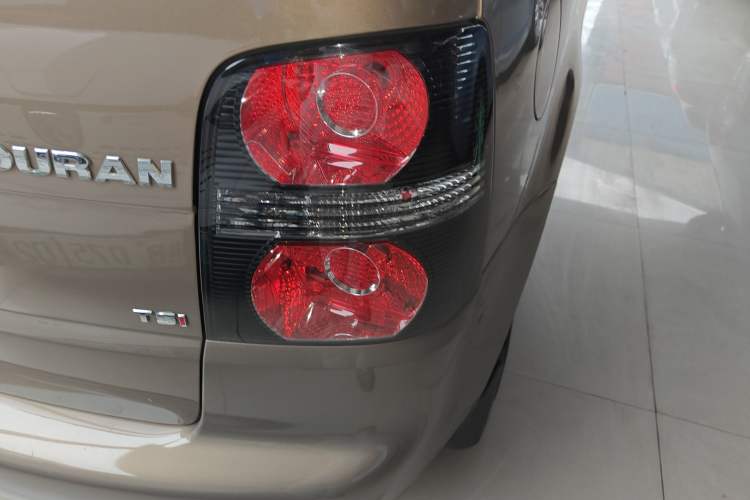 Used Volkswagen Touran 2015 1.4T DSG Comfort Edition 5 Seats
