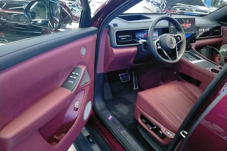 Used Hima AITO M7 2026 Model Range-Extending Ultra All-Wheel Drive 5-Seater Version Driver Seat