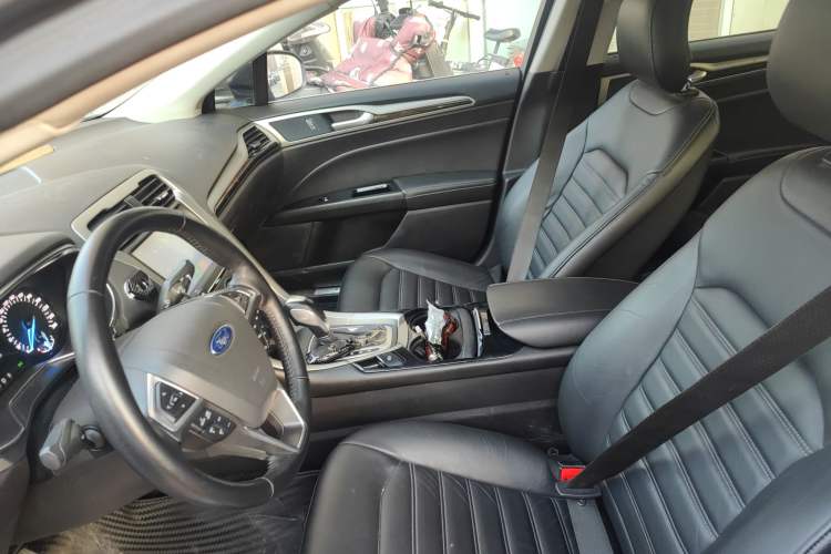 Used Ford Mondeo 2013 2.0L GTDi 200 Fashion Edition