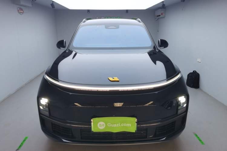 Used Li Auto L8 2023 Pro Model Front