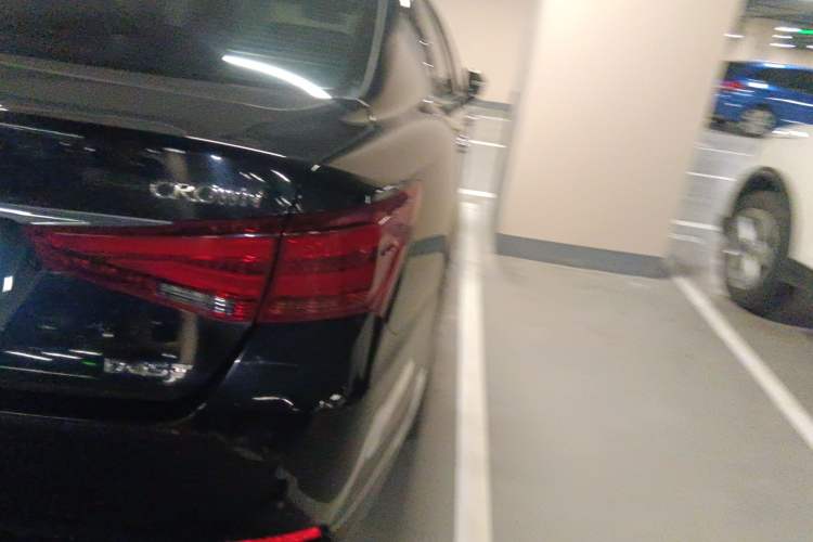 Used Toyota Crown 2015 2.0T Fashion Edition