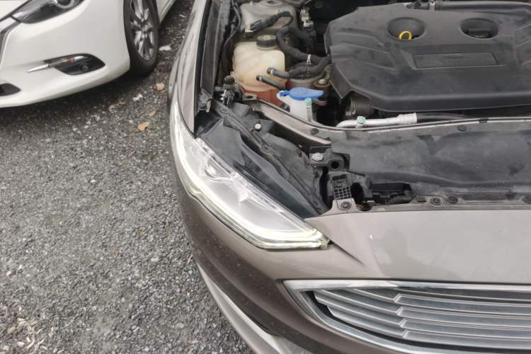 Used Ford Mondeo 2017 EcoBoost 200 Stylish Model Right Front Headlight