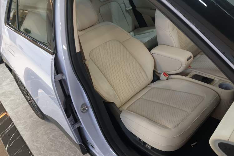 Used firefly 2025 Illuminated Edition
