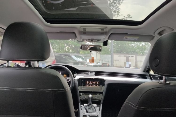 Used Volkswagen Magotan 2023 2 Million Units Limited-Edition 280TSI DSG Comfort Version Headliner