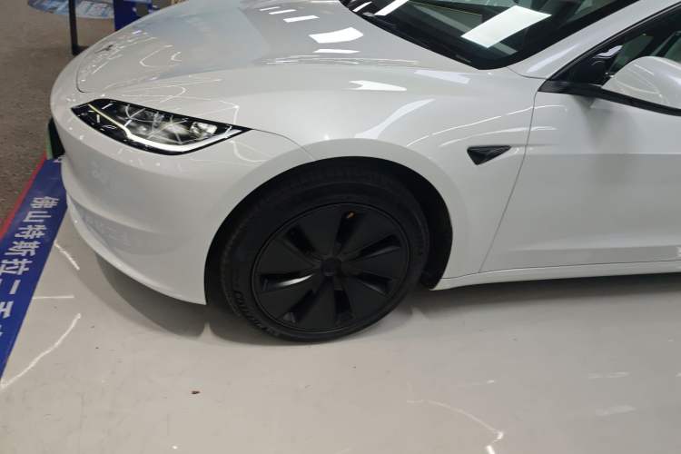 Used Tesla Model 3 2023 Rear-Wheel-Drive Version
