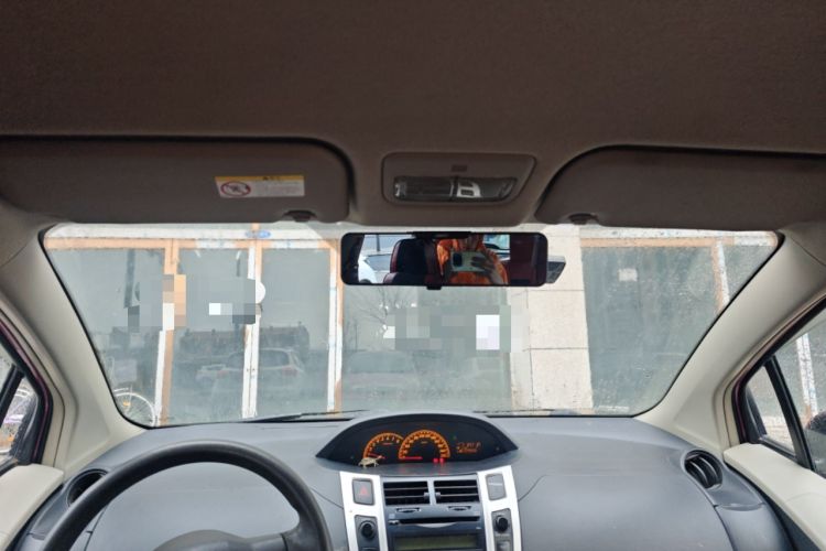 Used Toyota Yaris 2011 1.6E Automatic Charm Edition Headliner