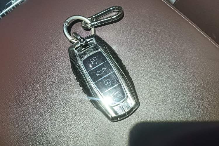 Used Haval H9 2020 2.0T Gasoline 4x4 Luxury 7-Seater
