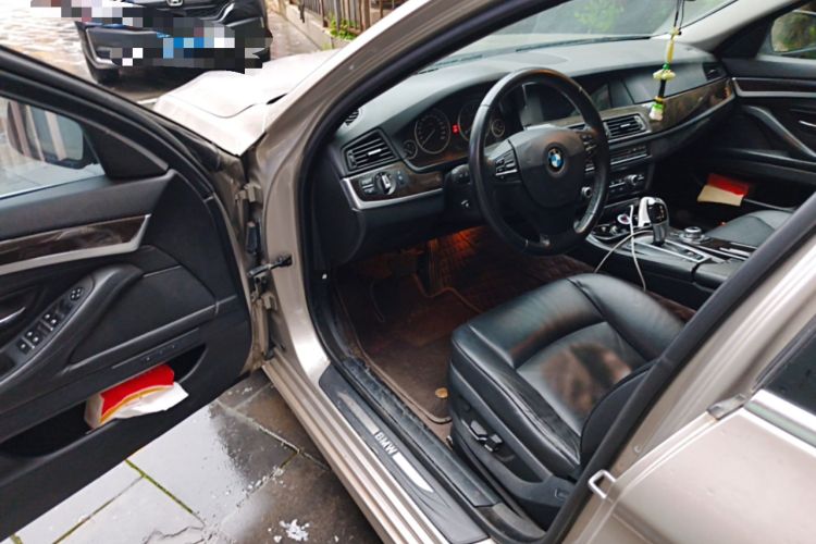 Used BMW 5 Series 2012 523Li Luxury Model
