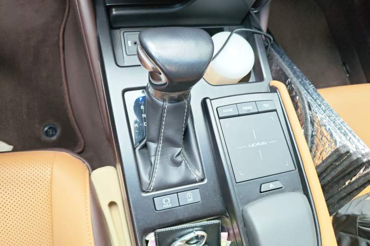 Used Lexus ES 2020 200 Excellence Edition Gear Lever
