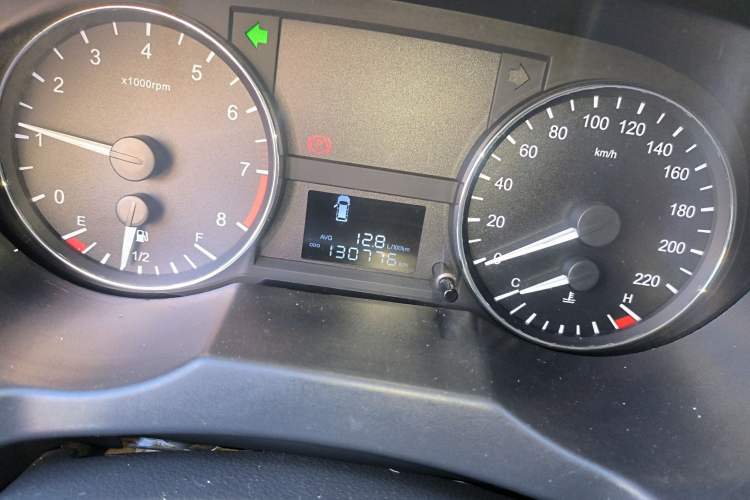 Used JAC Refine M3 2015 Maker Edition 1.6L Luxury Smart Version
