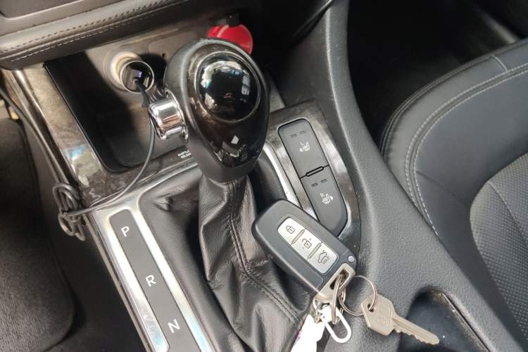 Used Kia K5 2012 2.0L Automatic GL
