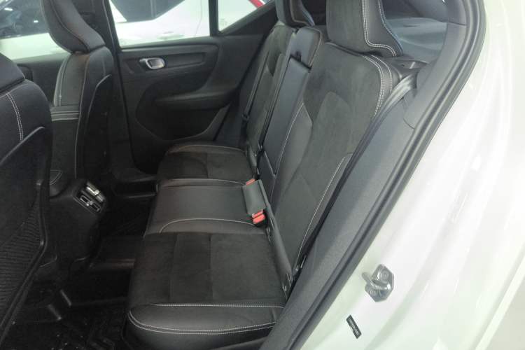 Used Volvo XC40 2021 T4 Four-Wheel Drive Smart & Sporty Edition
