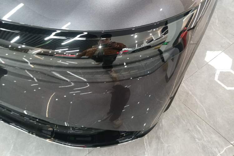 Used Zeekr 7X 2025 100 kWh Long-Range Rear-Wheel Drive with Intelligent Driving Features
