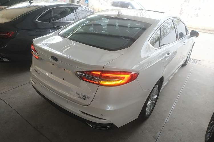 Used Ford Mondeo 2020 EcoBoost 200 Stylish Model Rear Right 45 Deg