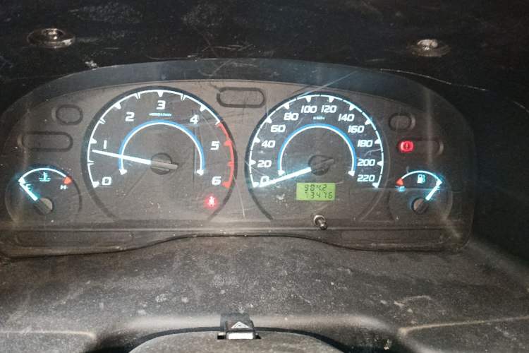 Used JMC Transit 2019 2.8T Commercial Version Long Wheelbase Mid-Roof 6-Seater Rear Single Tire China VI Emission Standard – JX493