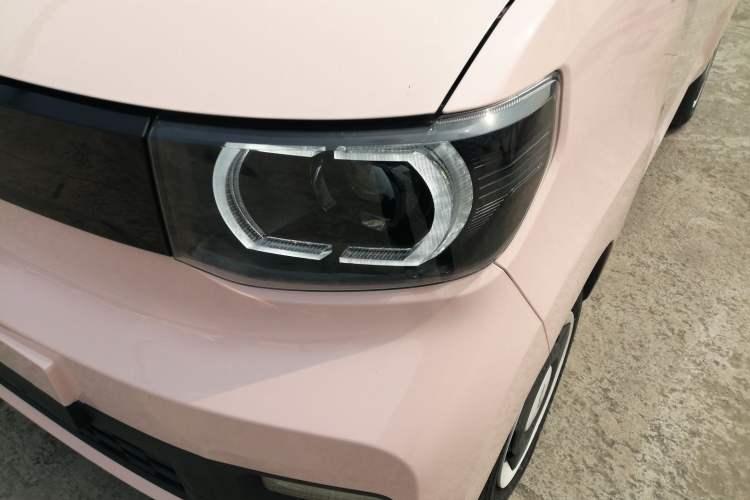 Used Wuling Hongguang MINIEV 2021 Macaron Fashion Model Lithium Iron Phosphate Left Front Headlight