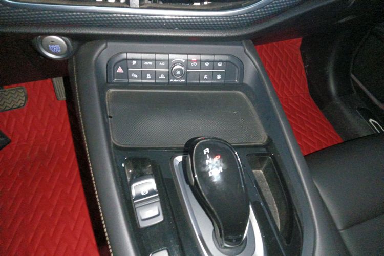 Used Haval F7x 2021 2.0T Two-Wheel Drive Smart & Trendy Edition Gear Lever