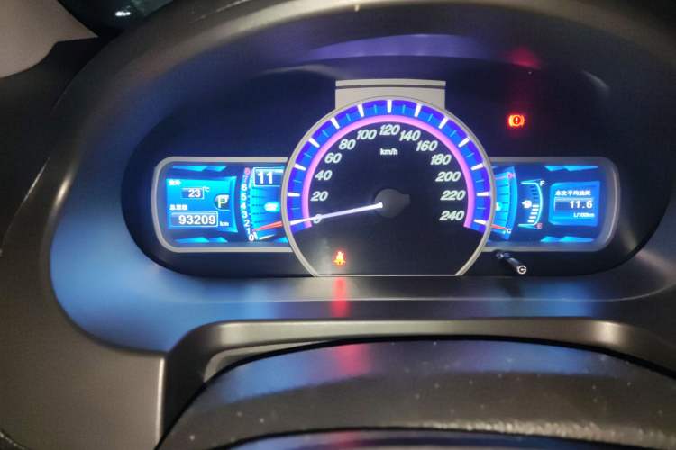 Used BYD S6 2014 2.4L Automatic Prestige 5-Seater