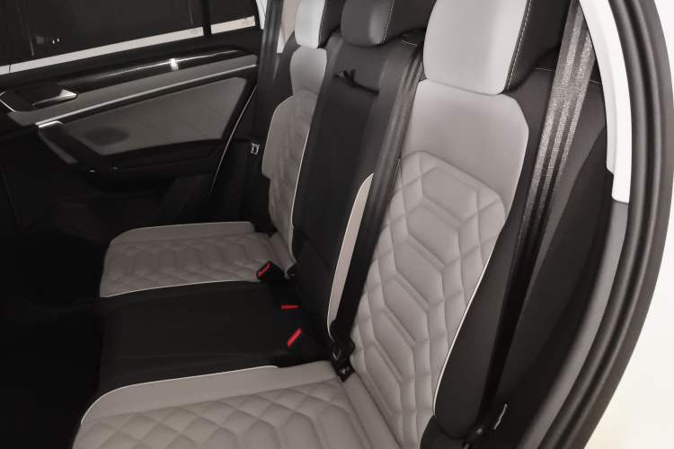 Used Volkswagen Tayron 2023 280TSI Two-Wheel-Drive Luxury Plus Advanced Version Left Rear Seat