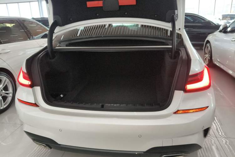 Used BMW 3 Series 2020 Restyled 325Li M Sport Package