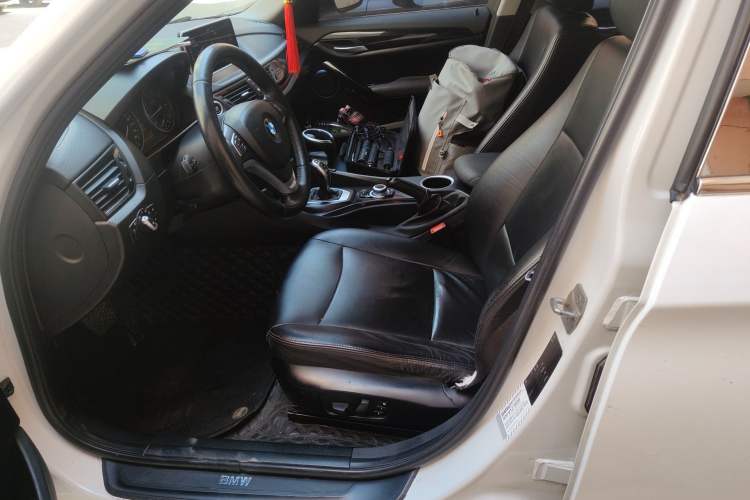 Used BMW X1 2015 sDrive18i Fashion Upgrade Edition
