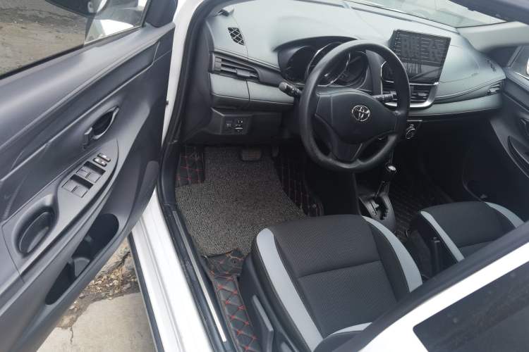 Used Toyota YARiS L Zhi Xuan 2020 X-Trail X 1.5L CVT Leading Edition