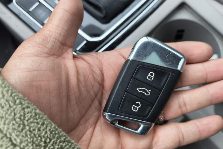 Used Volkswagen Magotan 2017 380TSI DSG Luxury Model Vehicle Key