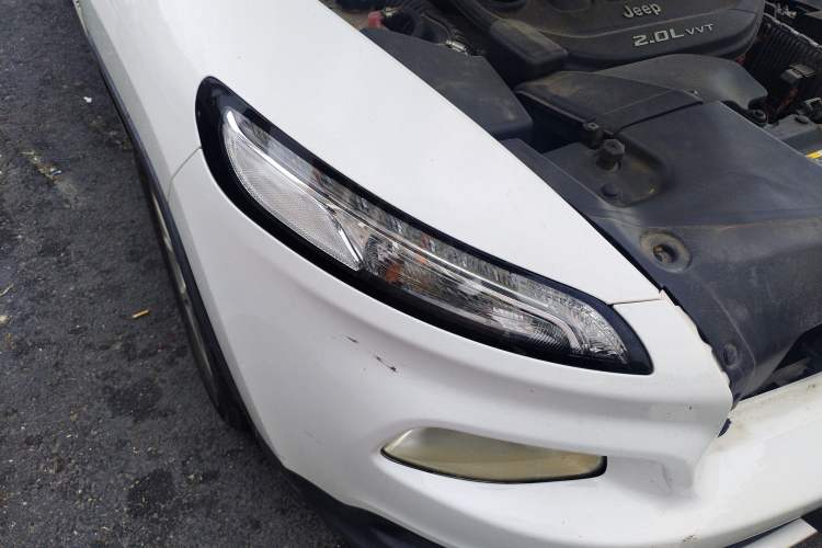 Used Jeep Cherokee 2017 2.0L Superior Edition