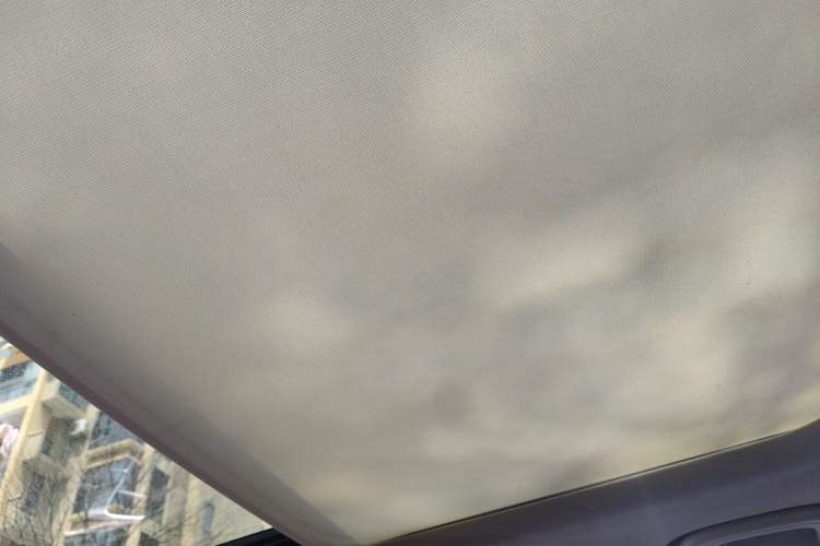 Used Geely Auto Emgrand X7 Sport 2018 1.8TD Automatic Two-Wheel Drive Zhiya Model Headliner