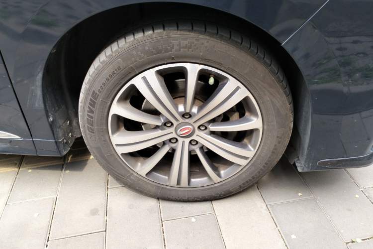 Used GAC Trumpchi M8 2020 Flagship Model 390T Supreme Edition Right Front Wheel Hub