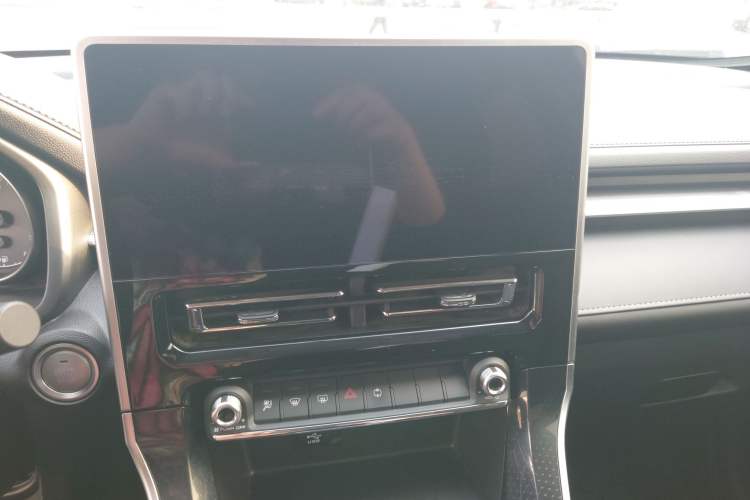 Used Haval M6 2023 PLUS 1.5T DCT Elite Smart Connectivity Model
