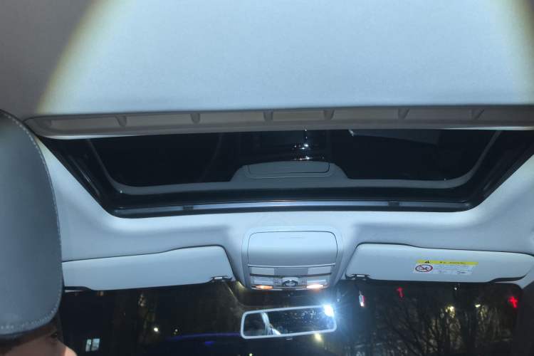 Used Volkswagen Sagitar 2017 230TSI Automatic Comfort Version
