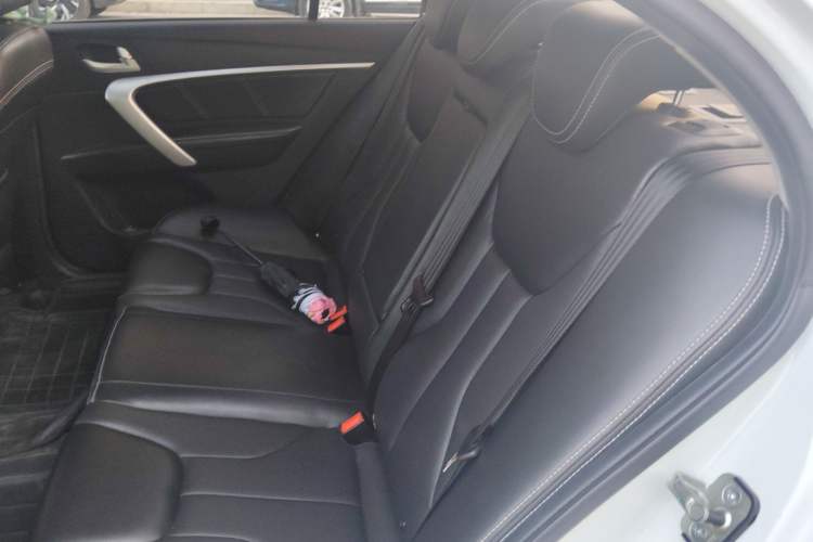 Used Geely Auto Emgrand 2016 Sedan 1.5L CVT Upward Version