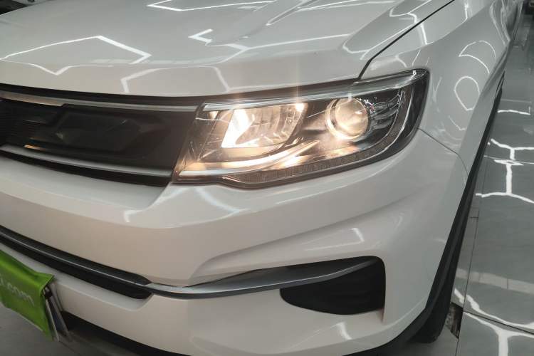 Used CHANGAN CS35PLUS 2018 1.6L Manual Changlian Edition China V Standard
