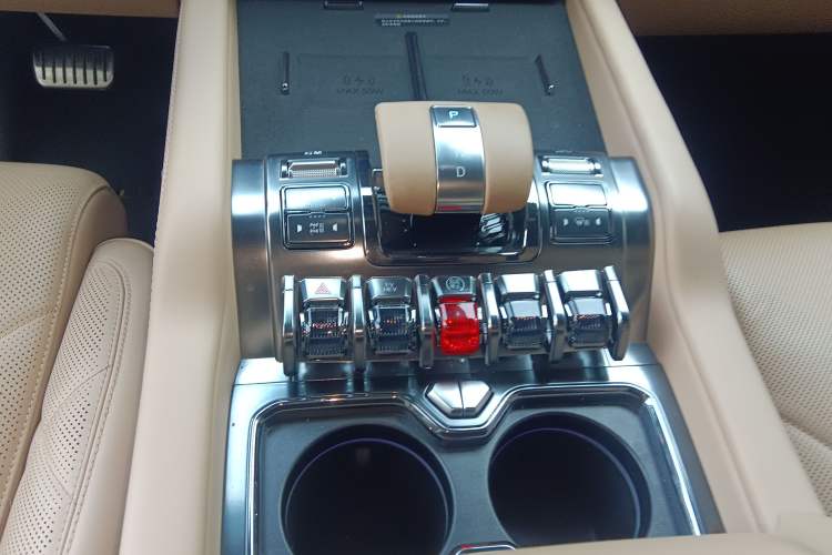 Used Formula Leopard Leopard 8 2025 Smart & Brave Flagship Edition 7 Seats
