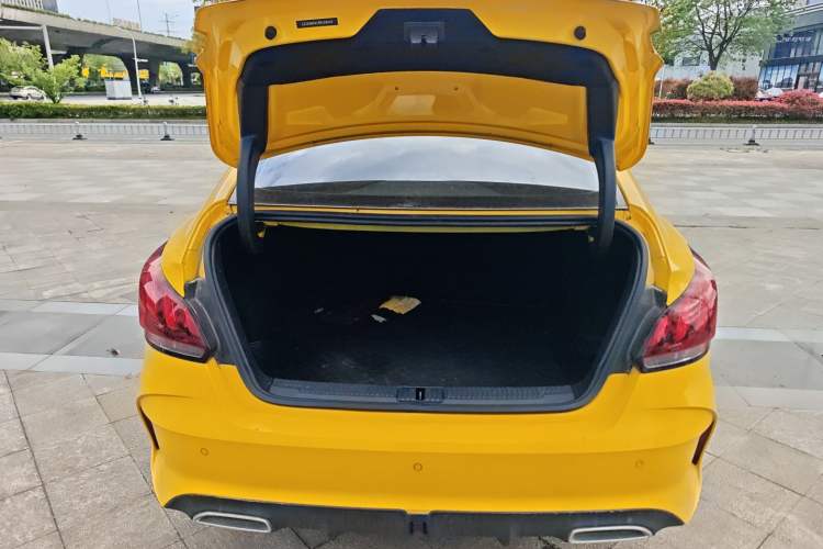 Used MG 5 2022 180 DVVT CVT Youth Luxury Edition Trunk