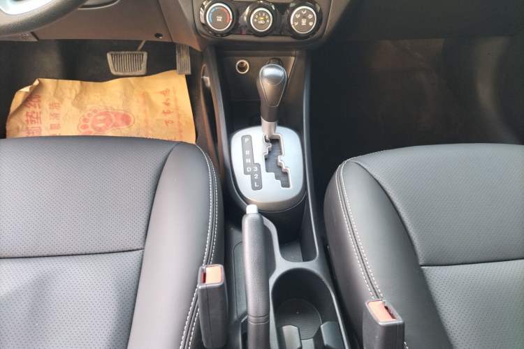 Used Kia K2 2015 Sedan 1.4L Automatic GLS