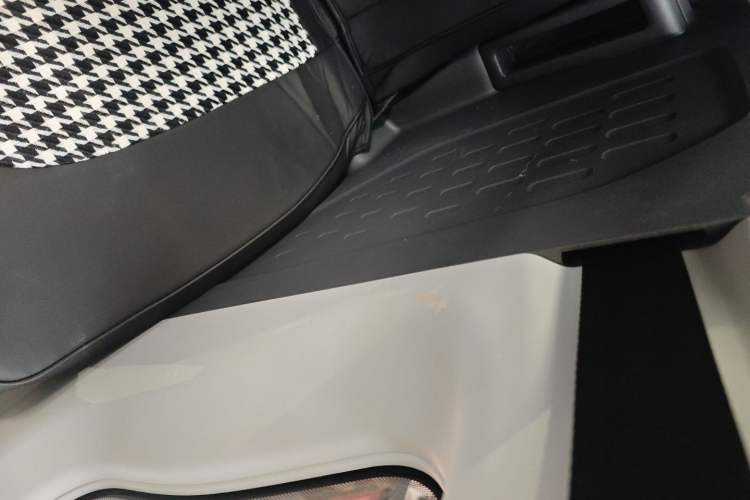 Used Chery QQ Ice Cream 2022 170km Sundae Phosphate Lithium-Ion