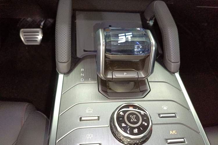 Used JETOUR Traveler 2023 2.0T Four-Wheel Drive Conqueror