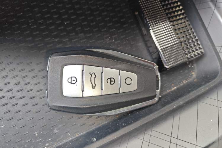 Used Geely Auto Preface 2021 2.0TD Luxury Version Vehicle Key