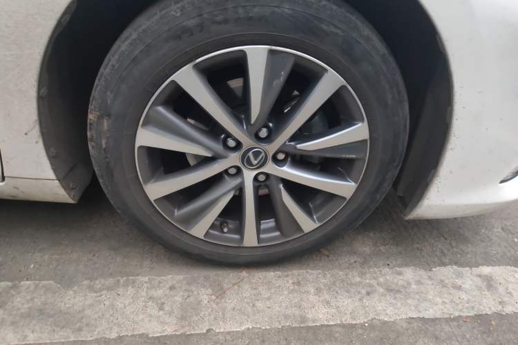 Used Lexus ES 2020 200 Excellence Edition