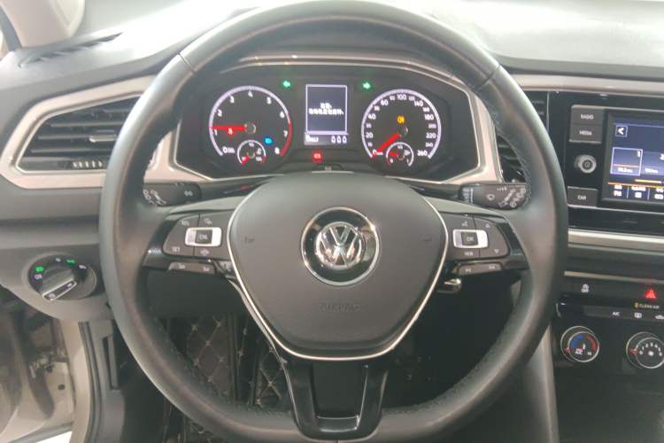 Used Volkswagen T-ROC 2020 230TSI DSG Two-Wheel Drive Advanced Version
