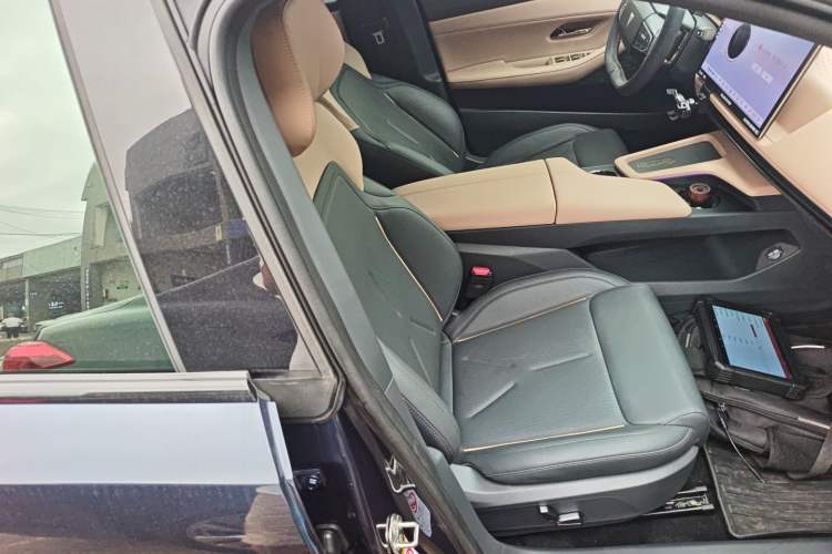 Used Deepal SL03 2023 200Max Range-Extended Version Right Front Seat