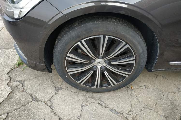 Used Volvo S90 2022 B5 Zhiyi Luxury Edition
