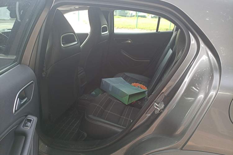 Used Mercedes-Benz GLA 2015 GLA 200
