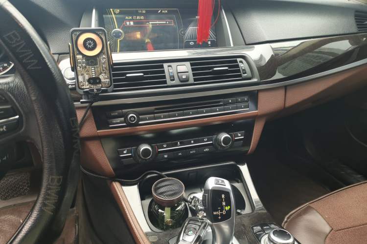 Used BMW 5 Series 2014 525Li Leading Model
