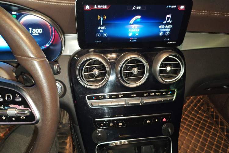 Used Mercedes-Benz GLC 2020 Facelifted GLC 260 L 4MATIC Dynamic Edition
