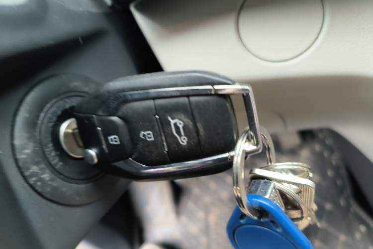 Used SAIC MAXUS G50 2023 1.5T Manual Comfort A Vehicle Key