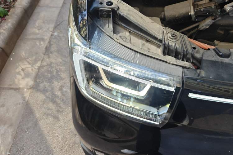 Used Wuling Hongguang MINIEV 2022 GAMEBOY 300km Enthusiast Model with Lithium Iron Phosphate Right Front Headlight