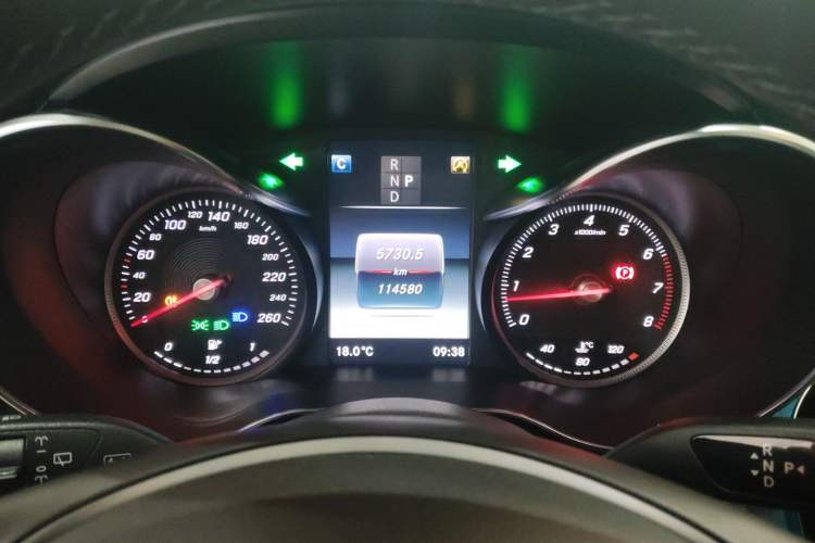 Used Mercedes-Benz GLC 2017 GLC 260 4MATIC Luxury Model